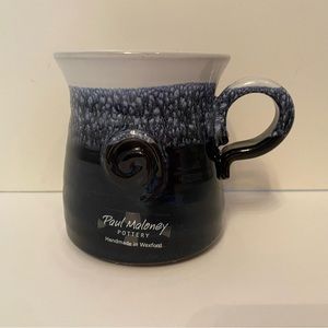 NEW PAUL MALONEY POTTERY MUG BLUE WHITE WEXFORD IRELAND NWT 12 oz Home Dining